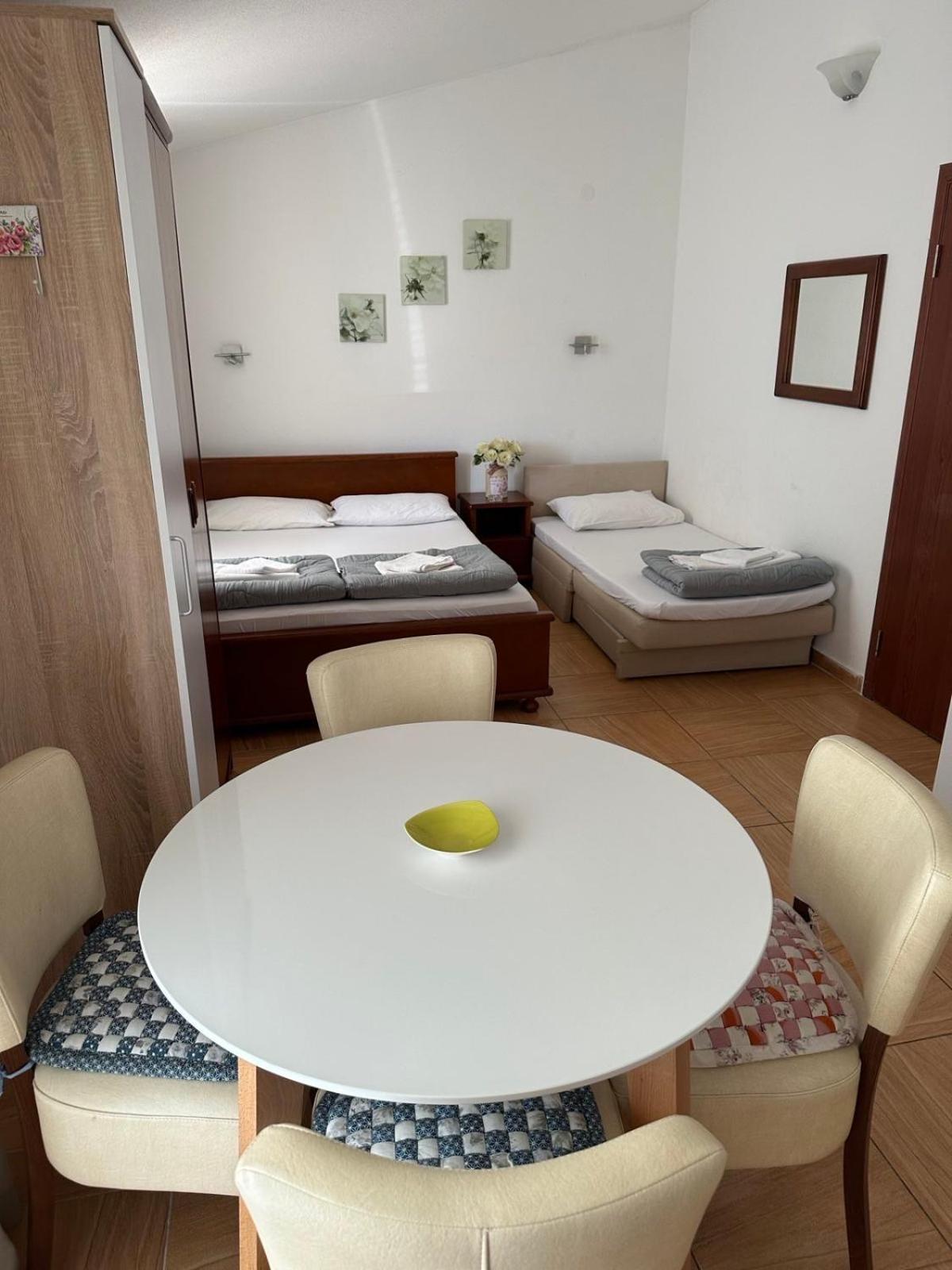 Guest House Andrea Budva Exterior photo