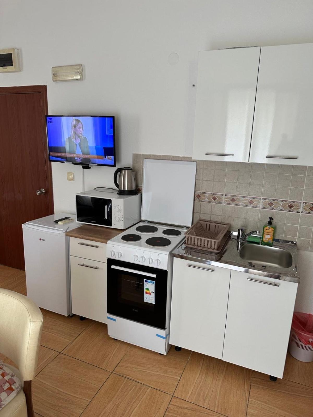 Guest House Andrea Budva Exterior photo