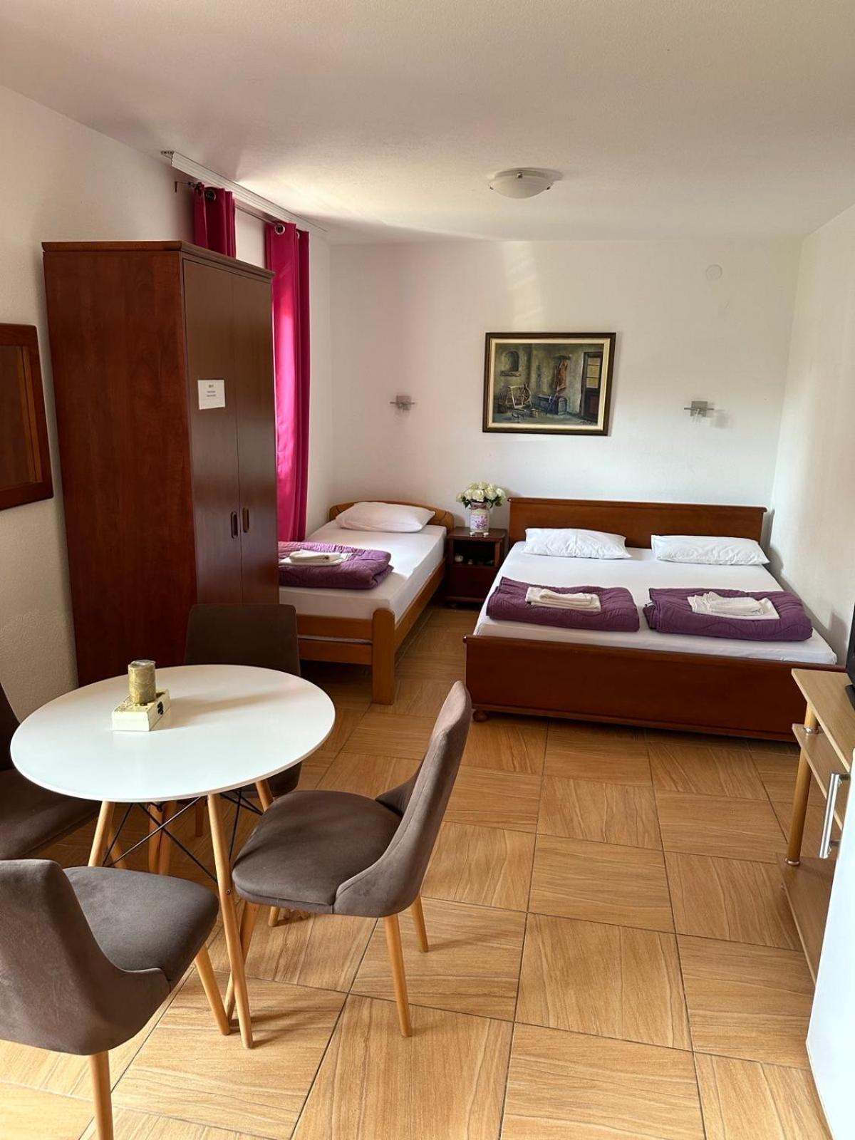 Guest House Andrea Budva Exterior photo